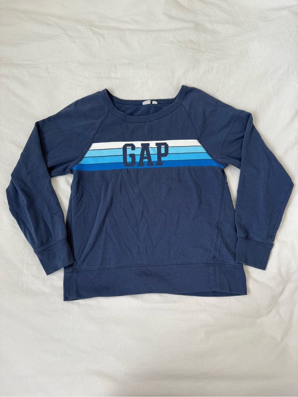 gap crewneck